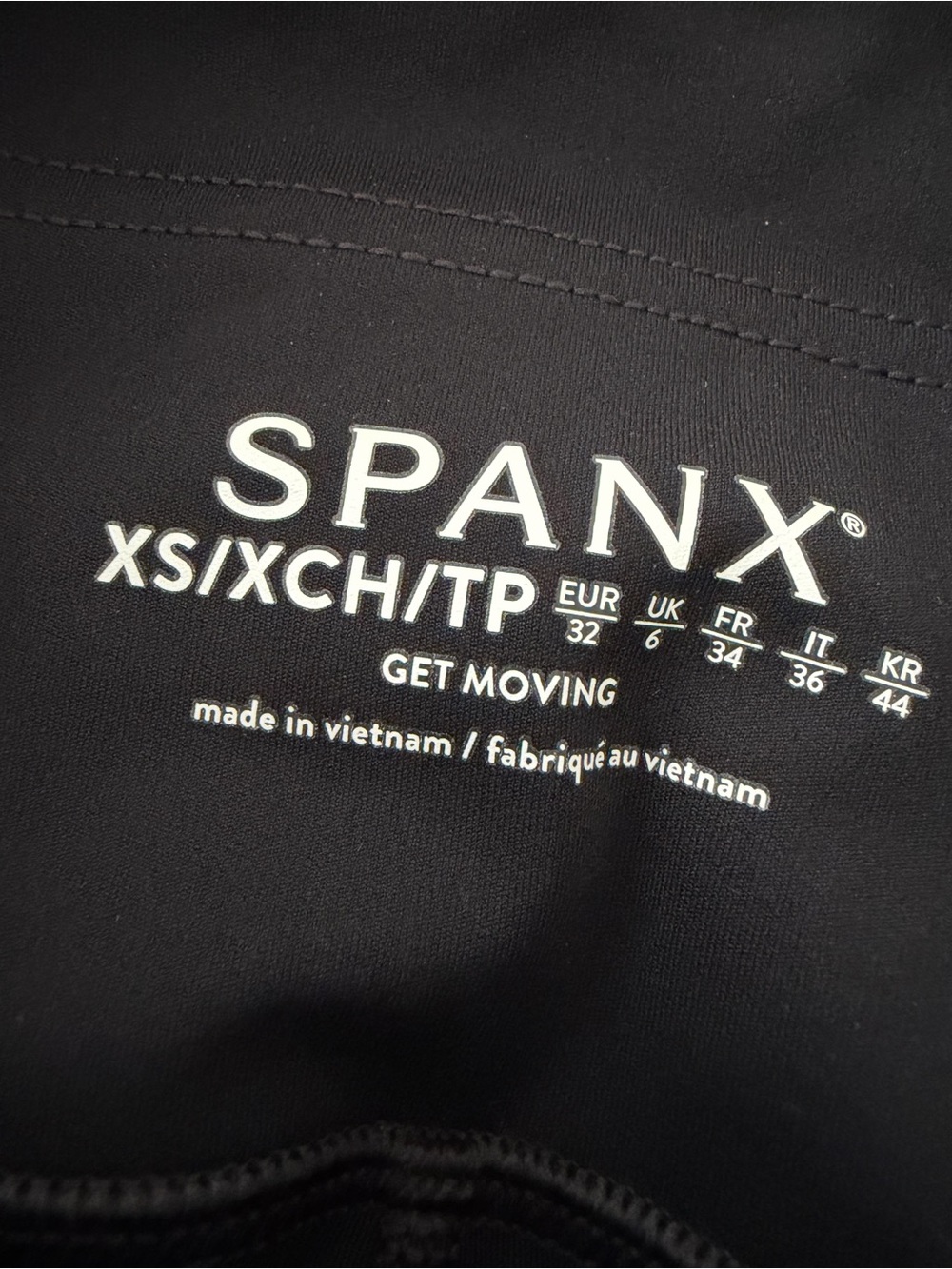 Spanx get  moving  black pleated skirt/skort - Picture 4 of 4